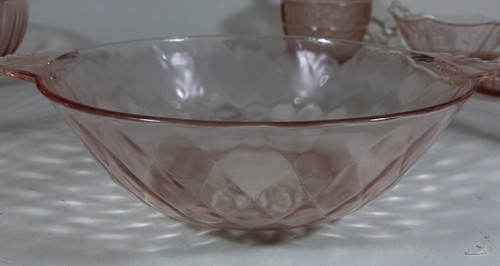 Vintage Anchor Hocking Pink Depression Glass 8" Bowl w/ Handles Diamond Optic - Picture 2 of 4