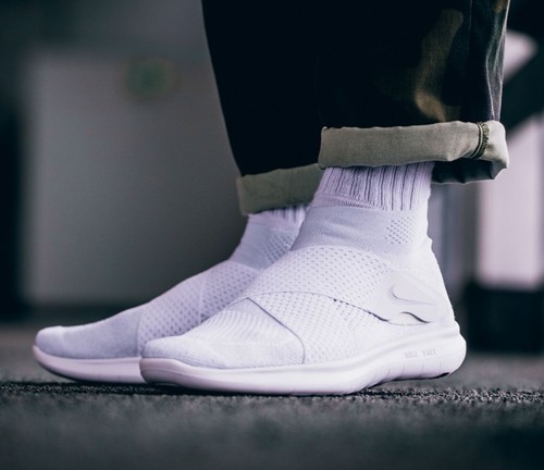 Running Uomo Free 5 White 7 Trainers Nike 7 Uk Triple Flyknit Motion Donna Run wdYXXOq6z