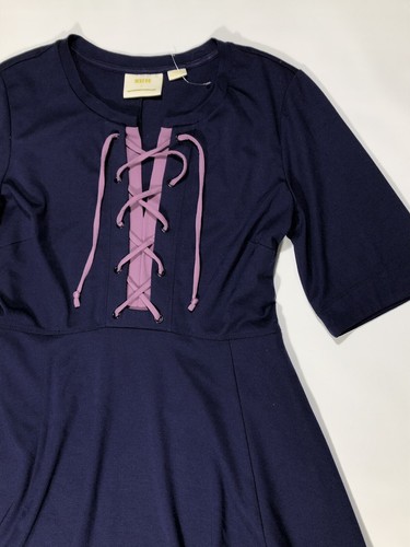 Abito Maeve Anthropologie Fit svasato stringato cravatta davanti maglia blu navy lavanda taglia S - Foto 2 di 8