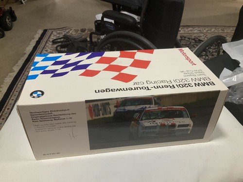 1:18 UT 1996 BMW 320i Team Bigazzi Racing STW-Cup Car Steve Soper Diecast Model - Picture 8 of 8