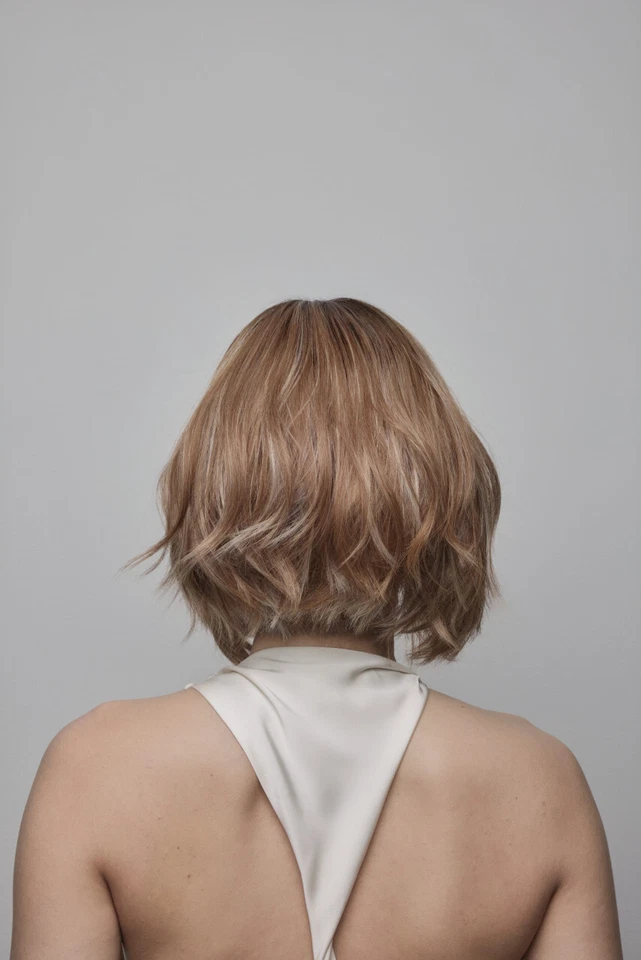 Mira | Peluca Amore | Monopartida frontal de encaje | ELIGE EL COLOR Foto 3 de 4