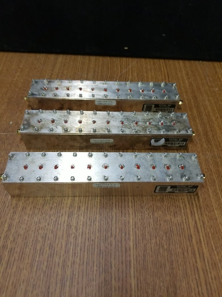 Filtros de canal 1999.000 MHz, tipo SMA (x3) Foto 2 de 4