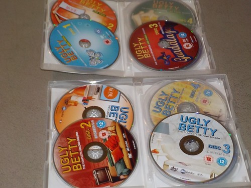 UGLY BETTY Complete Series Rare 22x Disc DVD Box Set Season #1-4 Nice! AV1822 - Picture 5 of 6