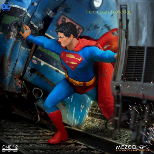 Mezco Toyz 1/12 DC Comics Superman Man Of Steel Edition Actionfigur auf Lager - Bild 7 von 14