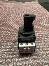 Used BACO 172100 Enclosure Disconnect Switch
