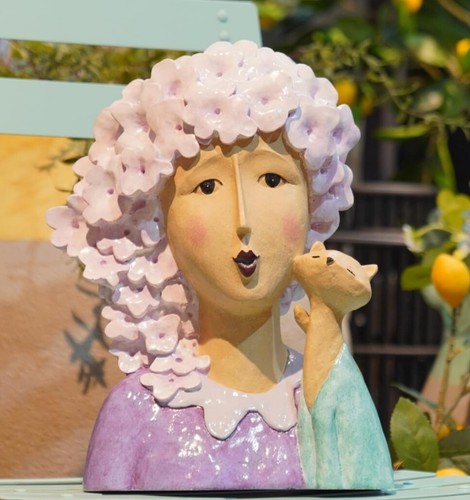 DiliComing Garden-Statues, 13in Woman With Cat Modern ArtStatue, Resin Sculpture - Picture 11 of 12
