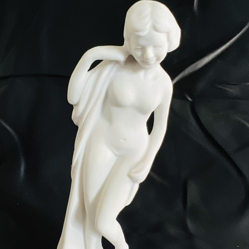 Vintage White Bisque Porcelain Beauty Nude Lady Women Figurine Japan BEAUTIFUL - Picture 2 of 8