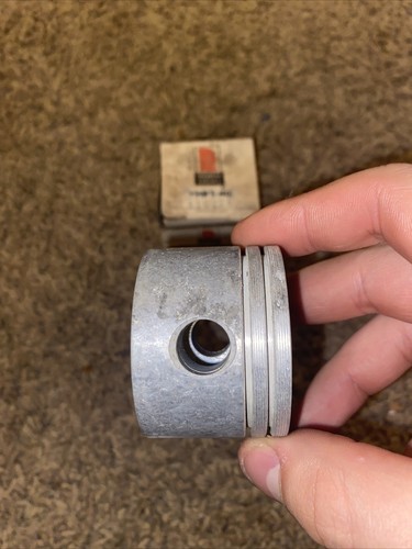 Tecumseh Vintage Nos 310226 Piston - Picture 3 of 8