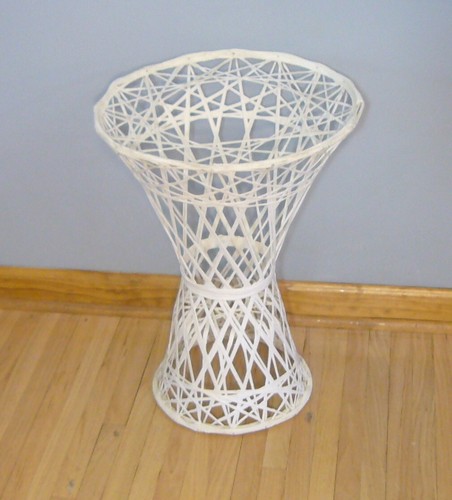 Vintage MCM Decor Russell Woodard Fiberglass Spun Plant Stand Table 20" T 15" W - Picture 3 of 4