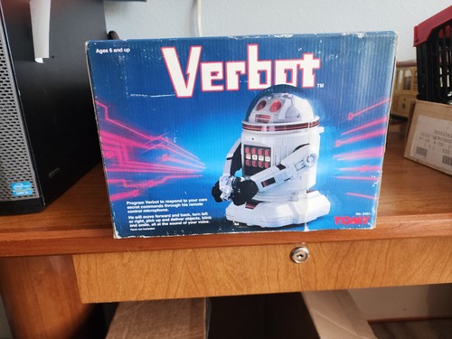Vintage Verbot Robot w/Remote Control #5401 Voice Command - Not Working - Picture 8 of 10
