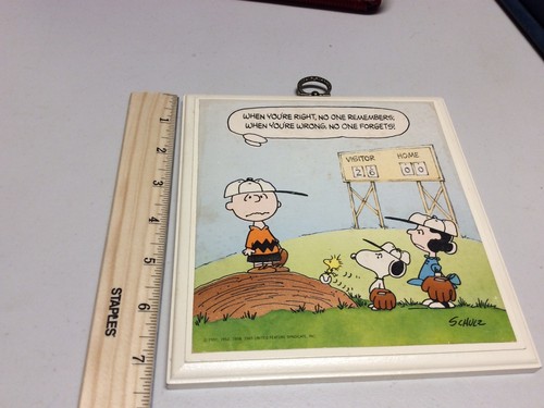 Hallmark 1965 Plaque Charlie Brown Snoopy Baseball Plaque - Picture 9 of 9