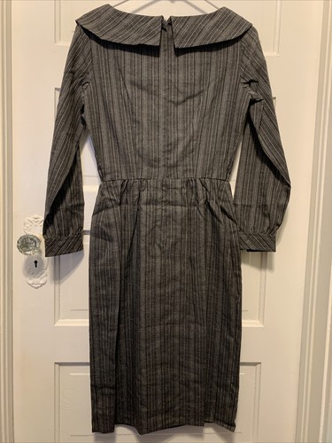 VINTAGE MID CENTURY WIGGLE PENCIL GRAY DRESS  SECRETARY GEEK 40's CALIFORNIA - Picture 6 of 8