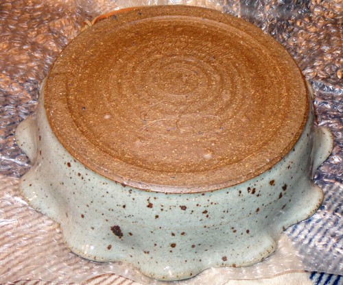 Primitive Ruffled 1986 Speckled Pottery Blue Lobster Pie Plate Dish Wall Hanging - Picture 6 of 6