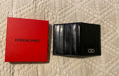 Salvatore Ferragamo Gancini Leder Kartenetui schwarz Logo faltbar neu mit Etikett $ 395 UVP