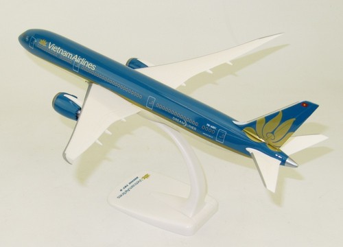 Vietnam Airlines Boeing 787-9 Dreamliner 1:200 Scale Model | PPC Holland - Foto 3 di 6