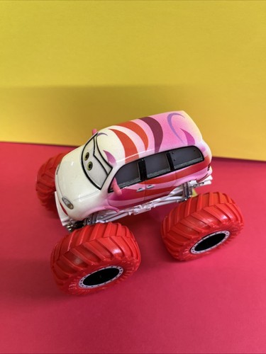 PERSONALIZZATO Disney Pixar Cars MONSTER TRUCK Claire Gunz’er - Foto 2 di 5
