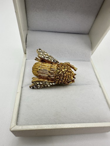 VTG BSK Gold Tone Bumble Bee Bug Brooch Pin Rhinestone Wings Signed Read HTF - Picture 9 of 11