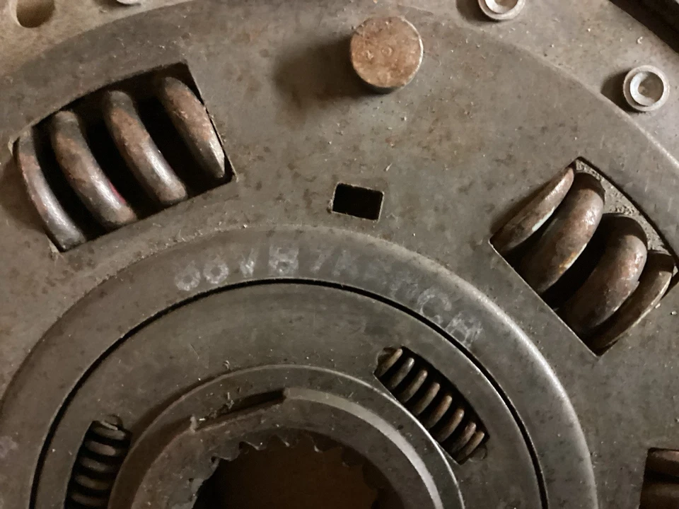 Ford Transit 2.5 Diesel Clutch Disc Gen Ford 86vb7550gb Genuine Ford Part New - Image 2 of 4