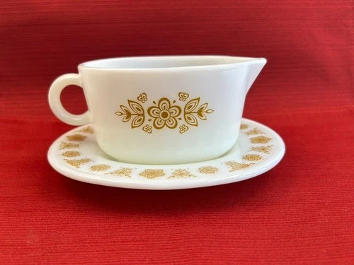 Vintage Pyrex Corning Corelle Butterfly Gold Sauce Gravy Boat with Under Plate