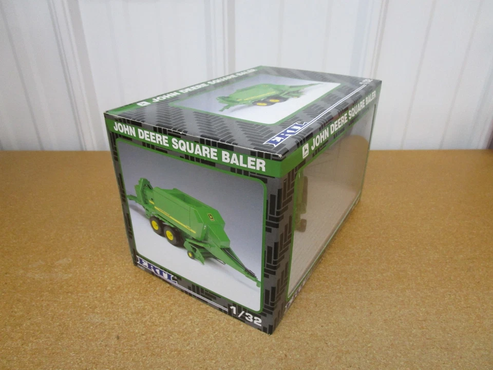 John Deere 100 Square Baler Hay ERTL 1/32 NIP box diecast farm toy equipment Z - Image 4 of 4