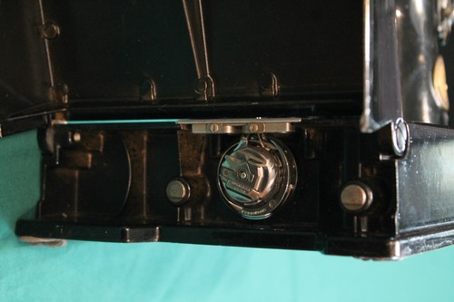 1948 SINGER FEDERLEICHTE 221 CENTENNIAL BADGED TRAGBARE NÄHMASCHINE mit Koffer + - Bild 12 von 18
