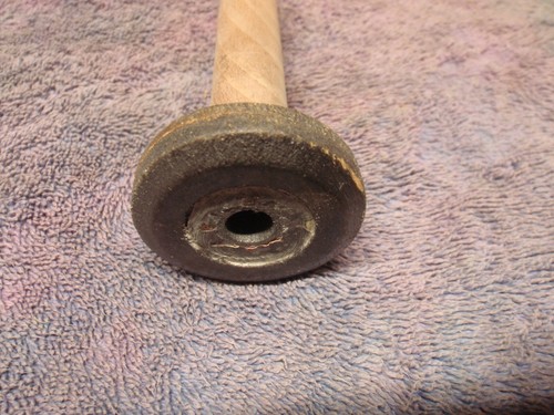 Vintage industrial wooden textile bobbin/spool 7" long - Picture 2 of 3