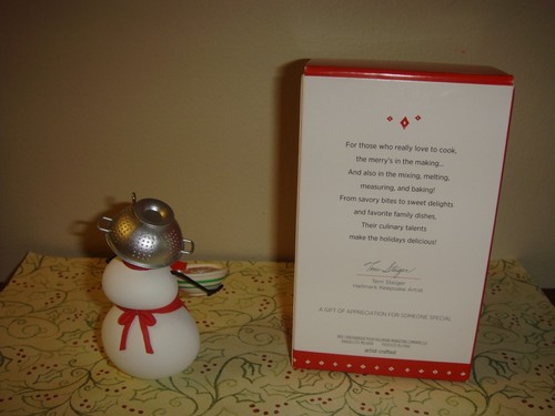 Hallmark 2015 Merry Is Making Limited Edition Ornament - Imagen 4 de 5