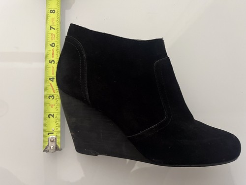Cooperative Black Suede Wedge Ankle Bootie With Zipper- Size 7.5 Women’s - Bild 7 von 8