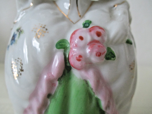 Wall Pocket Porcelain Vase Colonial Lady w/ Flowers Hand Painted 7" Vtg AZ15 - Picture 3 of 11