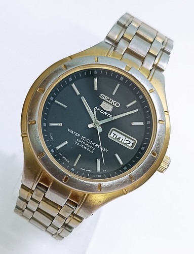 Vintage SEIKO-5 SPORTS Automatic Day & Date 23-Jewels Japanese Men's 7S36 Watch
