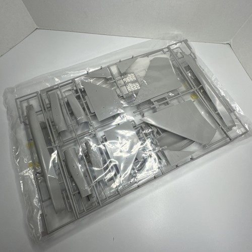 NEW OPEN BOX Hasegawa 1/48 F15-E Strike Eagle Fighter Jet 1:48 Model PT48 #07248 - Picture 21 of 24