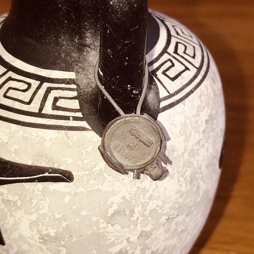 Greek Pottery Vase Lead Seal Sgraffito Warrior 14cm Vintage - Picture 5 of 20