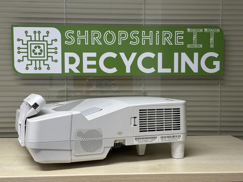 NEC UM301W HDMI USB Ultra Short Throw Projector 343 Lamp Hours used with Camera - Photo 11/19