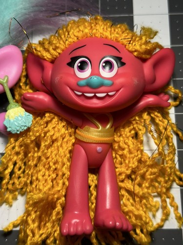 Trolls Dreamworks raso, ciniglia, DJ Suki, 2 papaveri, ramo barb figure giocattoli 8 pollici - Foto 23 di 24