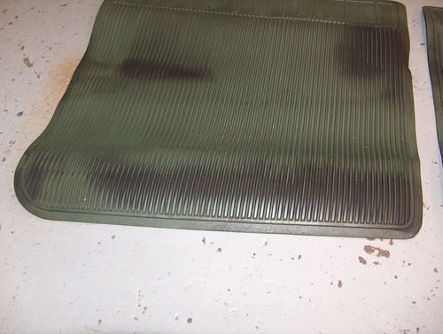 1972 Chevy Impala Caprice Genuine GM OEM Rear Floor Mat Pair RH LH - Picture 6 of 12
