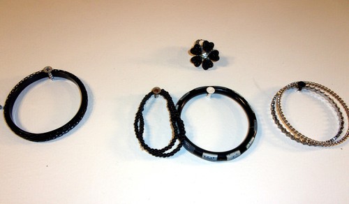 Lote de 4 tops/blusas para damas S. L más accesorios CATO, ENTORNO SUAVE Y+++ - Imagen 15 de 16