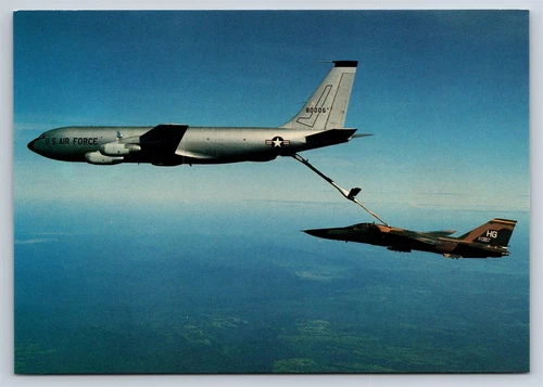 Military Aircraft Postcard F-111A & KC-135A USAF in Flight Refuelling HV20