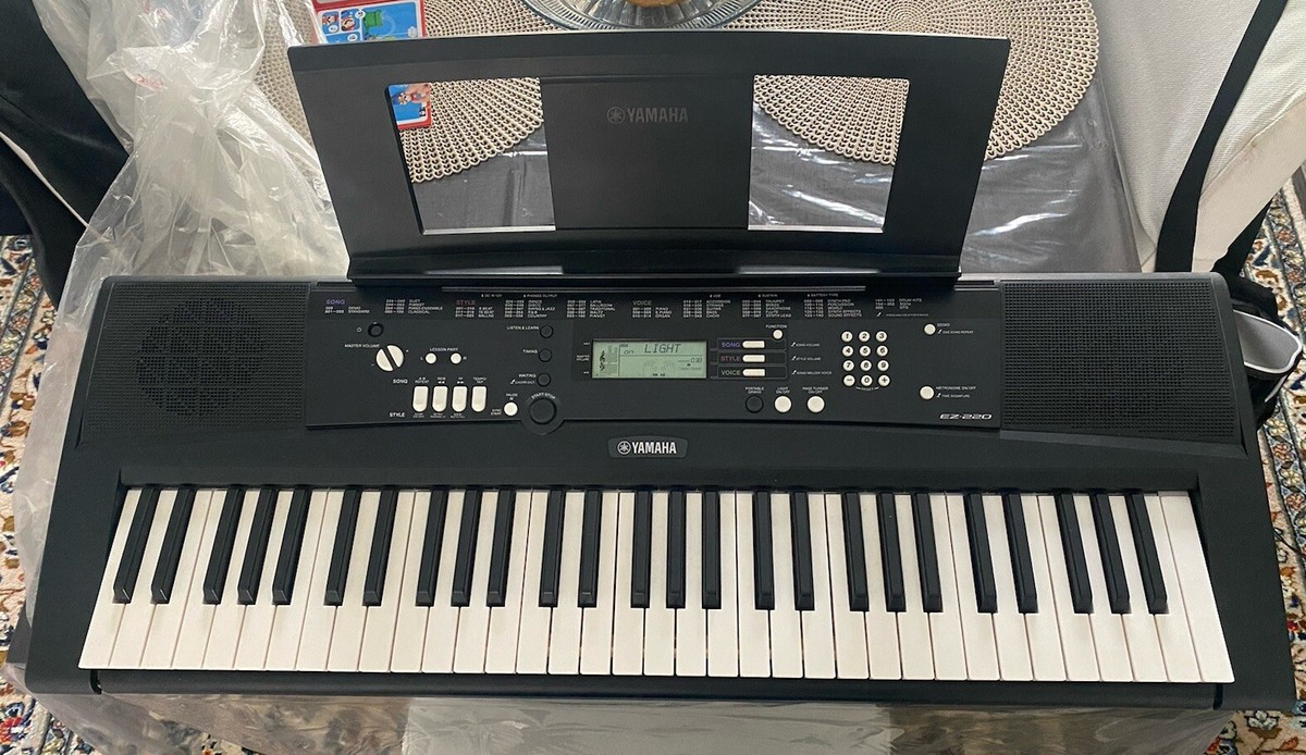 YAMAHA 電子キーボード 61鍵 EZ-220 Amazon.co.jp: ヤマハ YAMAHA 電子キーボード PORTATONE