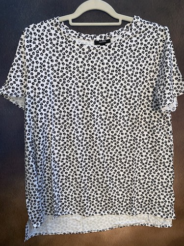 Alfani 0x NWT Core Essentials Tee Per Dit Bri White Black White Shirt Floral 🧡 - Picture 2 of 8