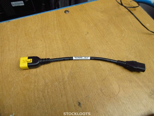 VOLEX 315-0610487 - 0.3M C13 To C14 RoHS Industrial Power Cable - Afbeelding 1 van 4