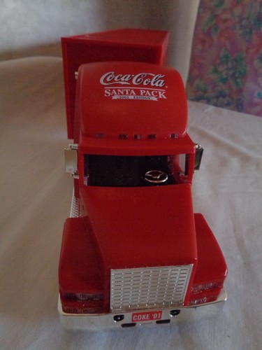 Coca-Cola 2001 Holiday Dual Classic Carrier Limited Edition Collectible (#6429) - Picture 15 of 17