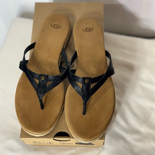 UGG Annice Black Leather Flip Flop Sandals Imprint Footbed Size 8 Boho Beach - Picture 2 of 6