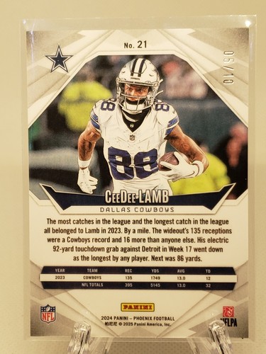 2024 Panini Phoenix Ceedee Lamb International Gold Prizm #/10 Dallas Cowboys - Foto 2 di 2