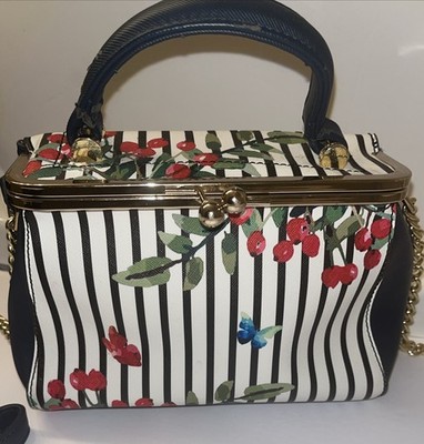 Ladies Small Floral Compact Purse Snap Closure Adj. Chain Strap Flaw On Handle