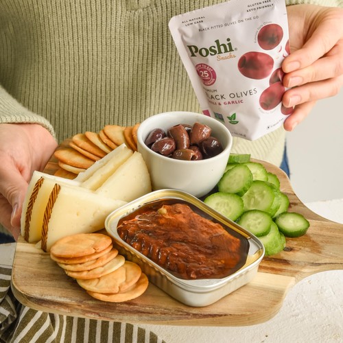 Poshi Natural Whole Pitted Olives | 24 Pack Variety | Basil & Garlic Chili & ... - Picture 6 of 8