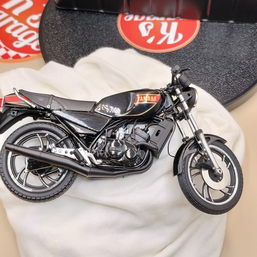 Wit's 1/12 Yamaha RZ250 4L3 Negro Modelo W668 RZ 250 Moto Juguete - Imagen 14 de 24