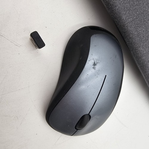 Logitech ERGO K860 Wireless Bluetooth Keyboard & Wireless M310 Mouse - TESTED - Picture 4 of 22