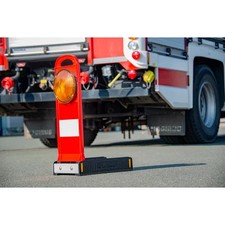 Klapp-Bake, FlashMax Stack, stapelbar, rotes Panel mit gelber LED Leuchte