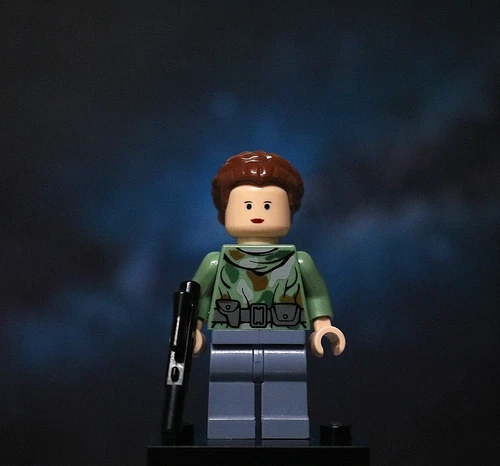 LEGO Star Wars: Princess Leia Minifigure - Endor Outfit (sw0235)