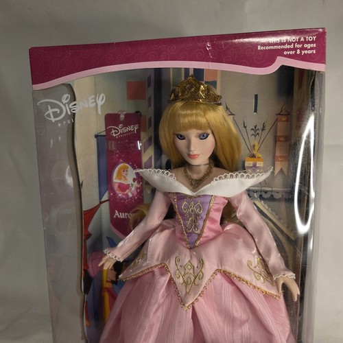 Vintage neu Disney Prinzessin Aurora Dornröschen 16" Porzellanpuppe 2002 Messingschlüssel - Bild 18 von 21